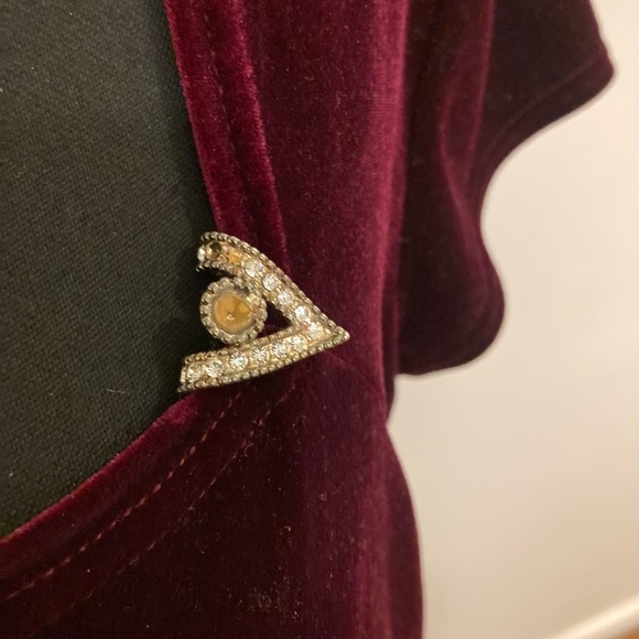 Elegant Velvet Burgundy Dress - Picture 3 of 4